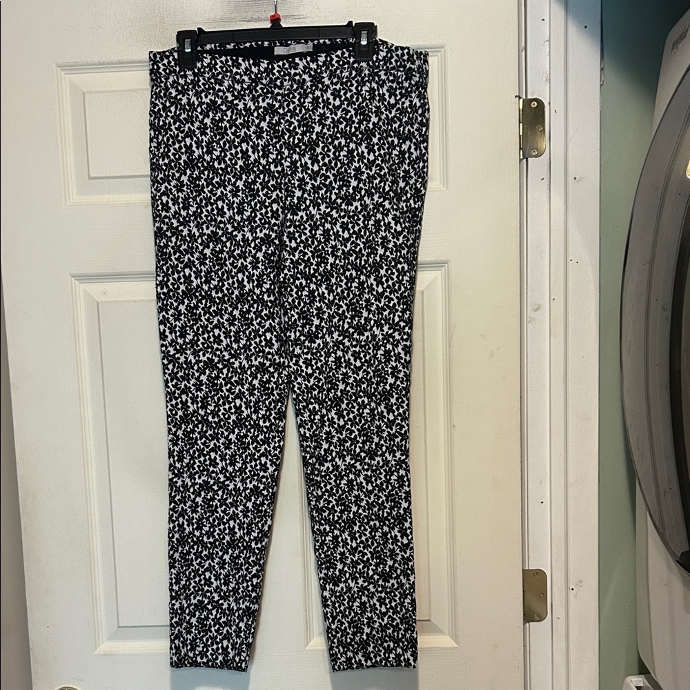 Dalia Black and White Floral Pants Size 12